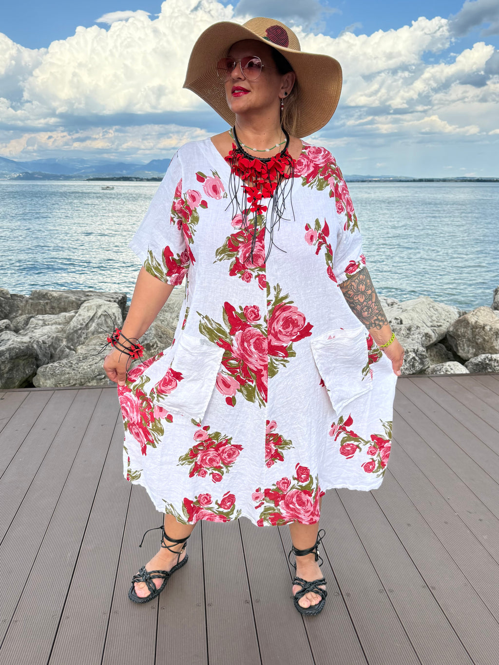 ABITO MIKA IN LINO BIANCO STAMPA ROSE