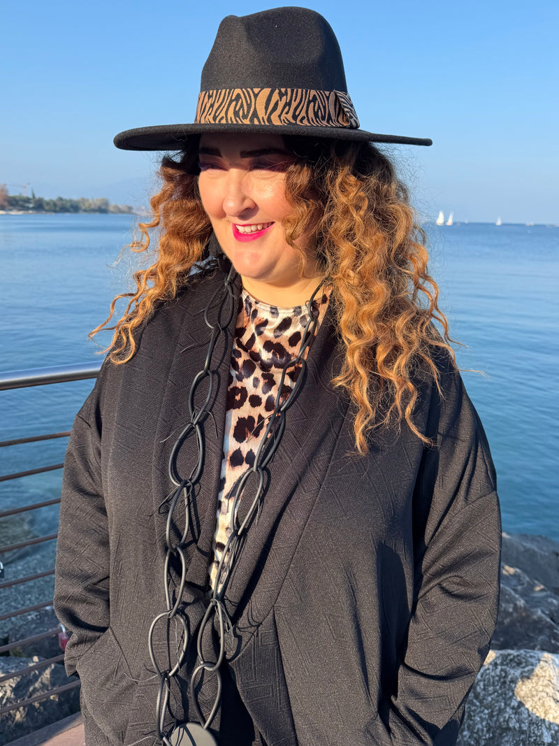 CABAN/ SPOLVERINO MOTIVO GEOMETRICO