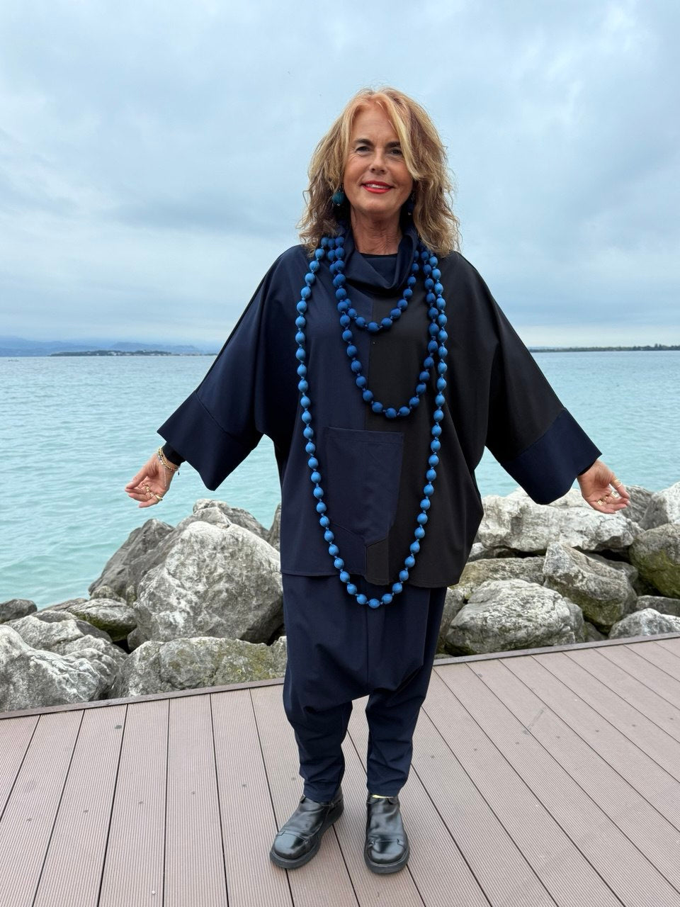 BLUSA GLENDA BLU E NERA