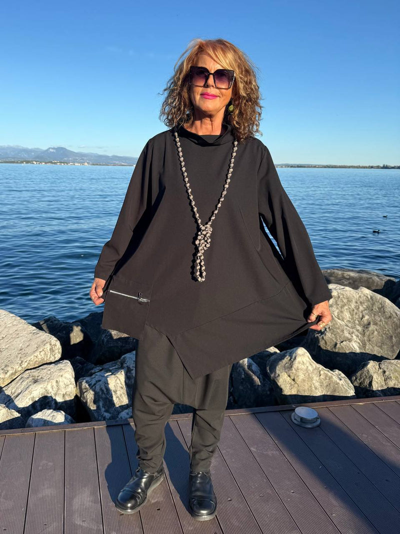 BLUSA IRREGOLARE NERA