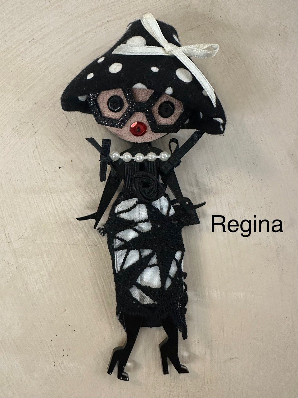 COLLANA E/ O SPILLA REGINA