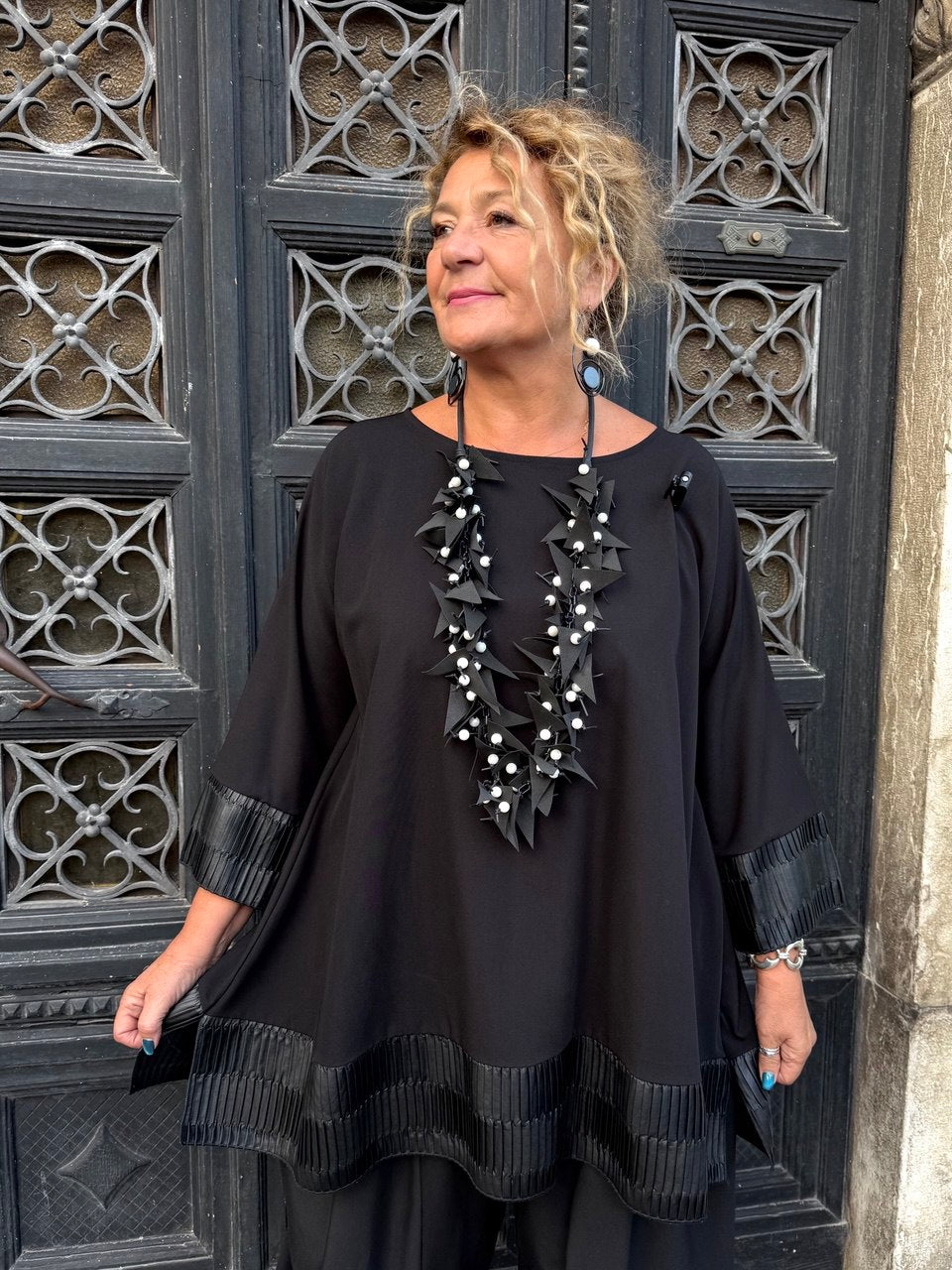 COLLANA PROPILENE CON PERKE BIANCHE