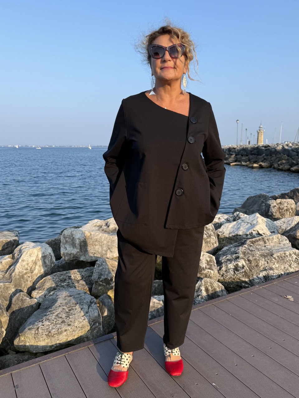 COMPLETO NERO IN PUNTO MILANO