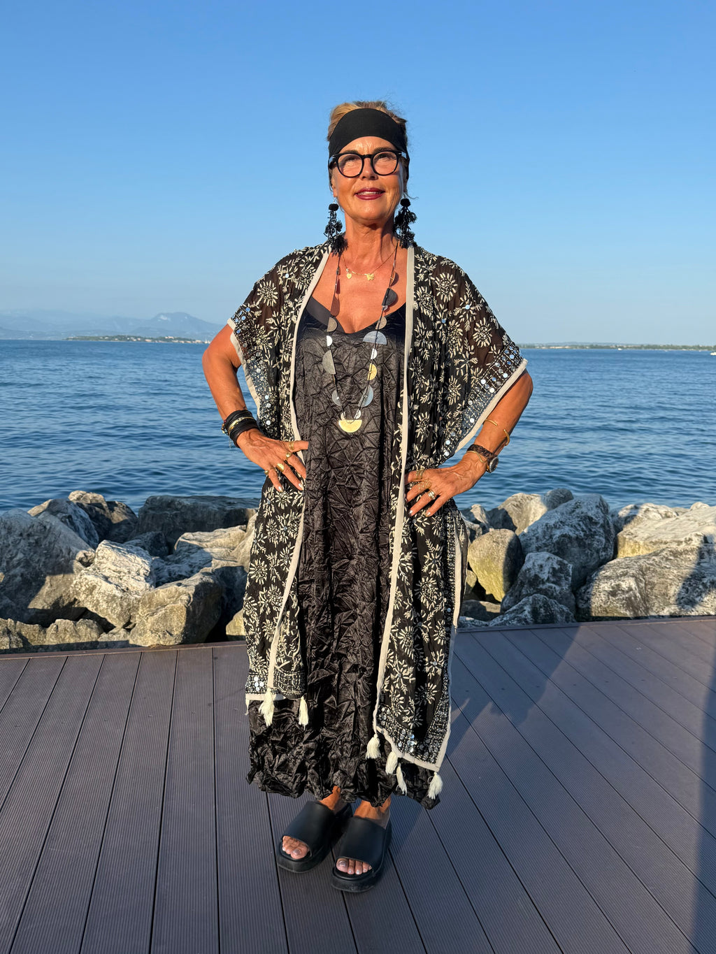 KIMONO NAPPINE NERO E SABBIATO