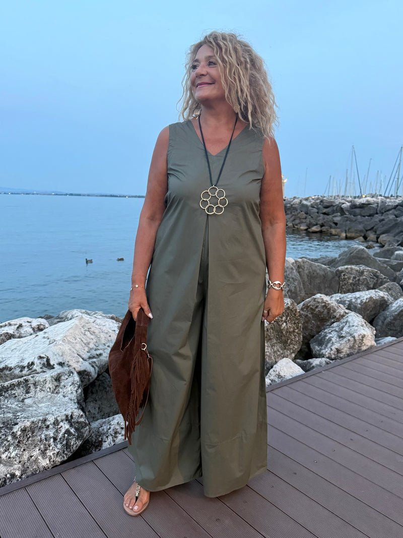 TUTA SMANICATA POPELINE VERDE MILITARE – LORI - Main Image