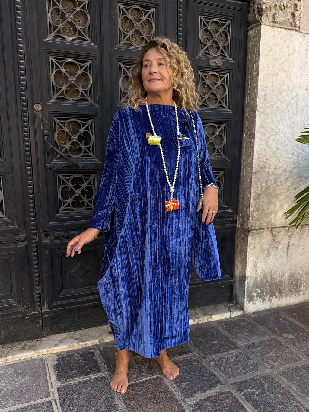 ABITO IN VELLUTO VELLUTO BLU