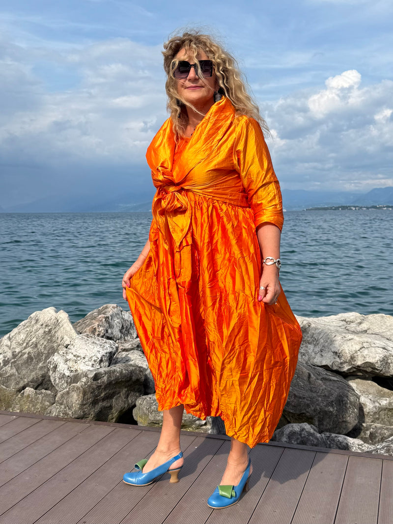 ABITO SOLEIL ARANCIO e giacchino copri spalle