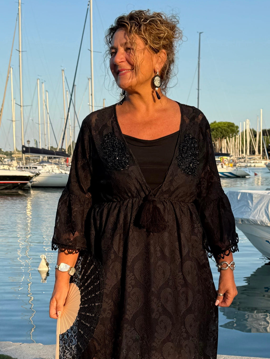 ABITO NERO IN PIZZO DI COTONE  SARA