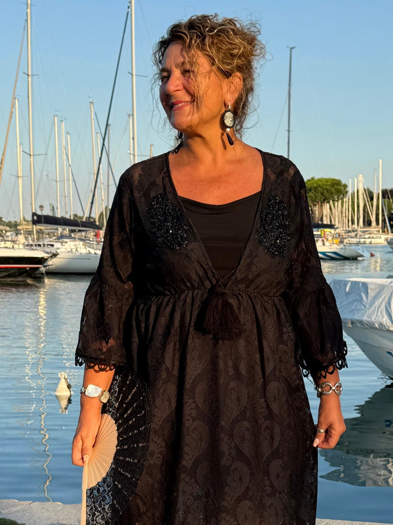 ABITO NERO IN PIZZO DI COTONE  SARA