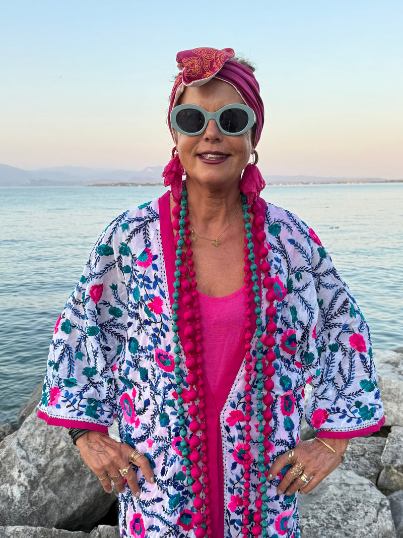 KIMONO BIANCO RICAMO FUCSIA