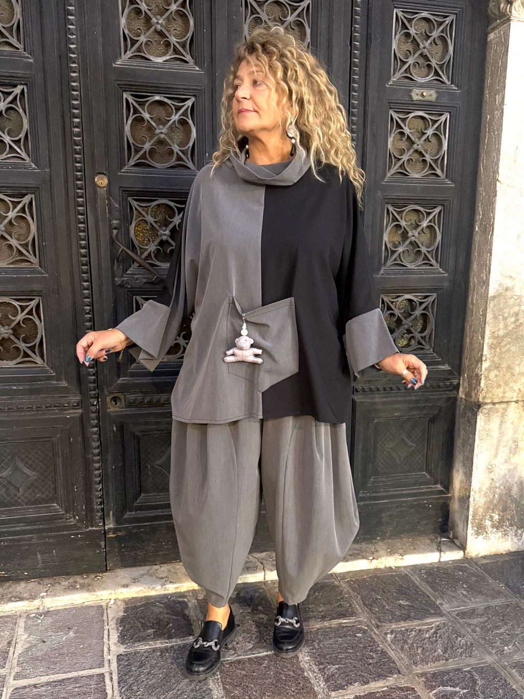 BLUSA GLENDA NERA E GRIGIA