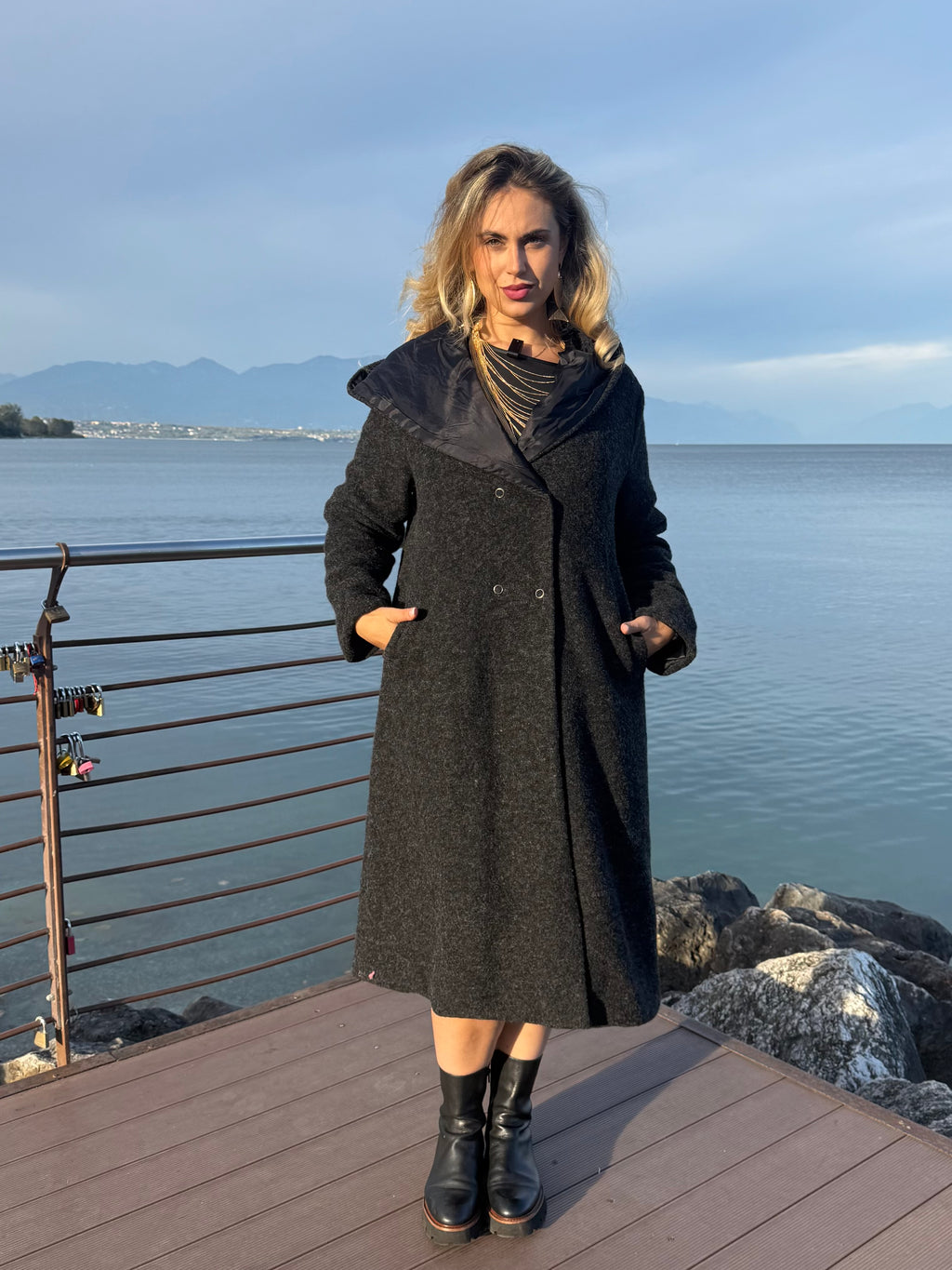 CAPPOTTO LUNGO CON CAPPUCCIO REVERSIBILE GRIGIO