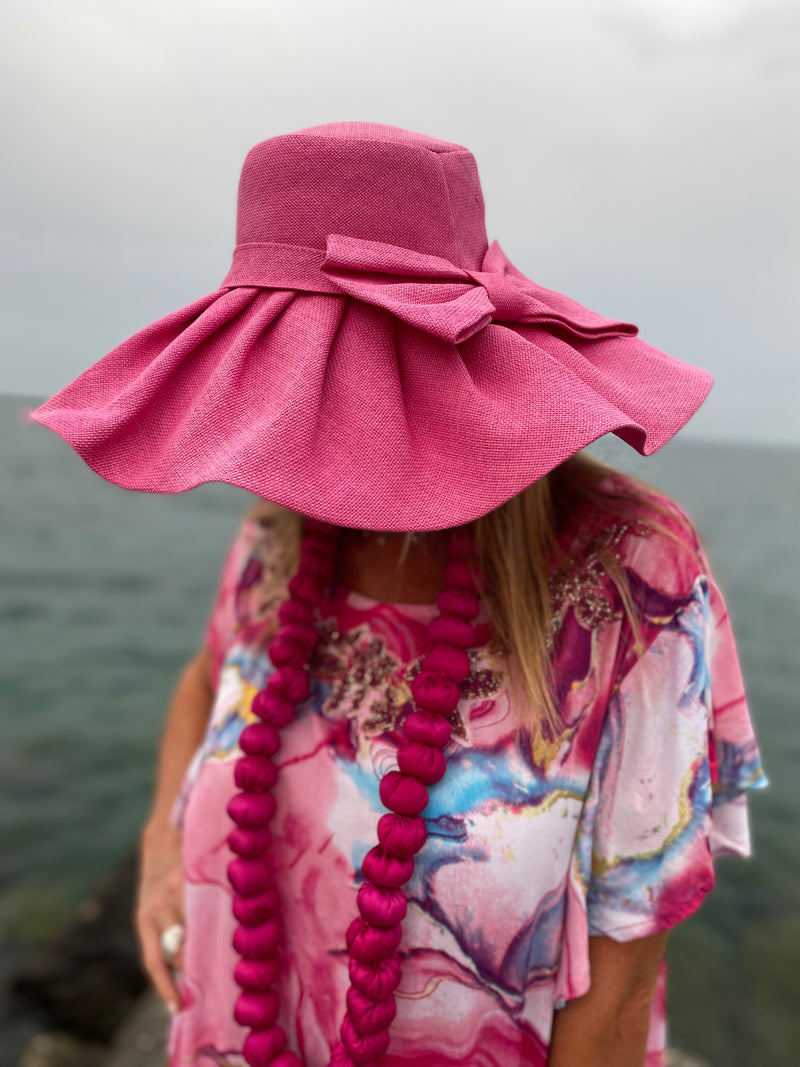 CAPPELLO FUCSIA CON FIOCCO