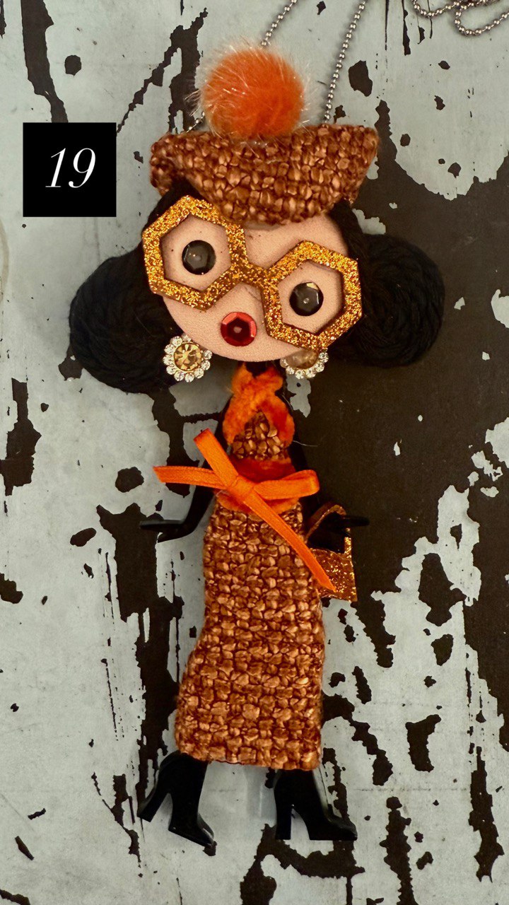 COLLANA E/ O SPILLA LUCIA