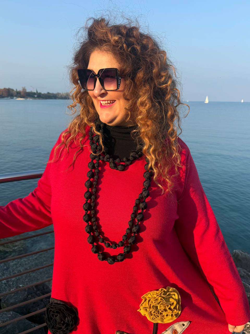 ABITO BUCANEVE ROSSO