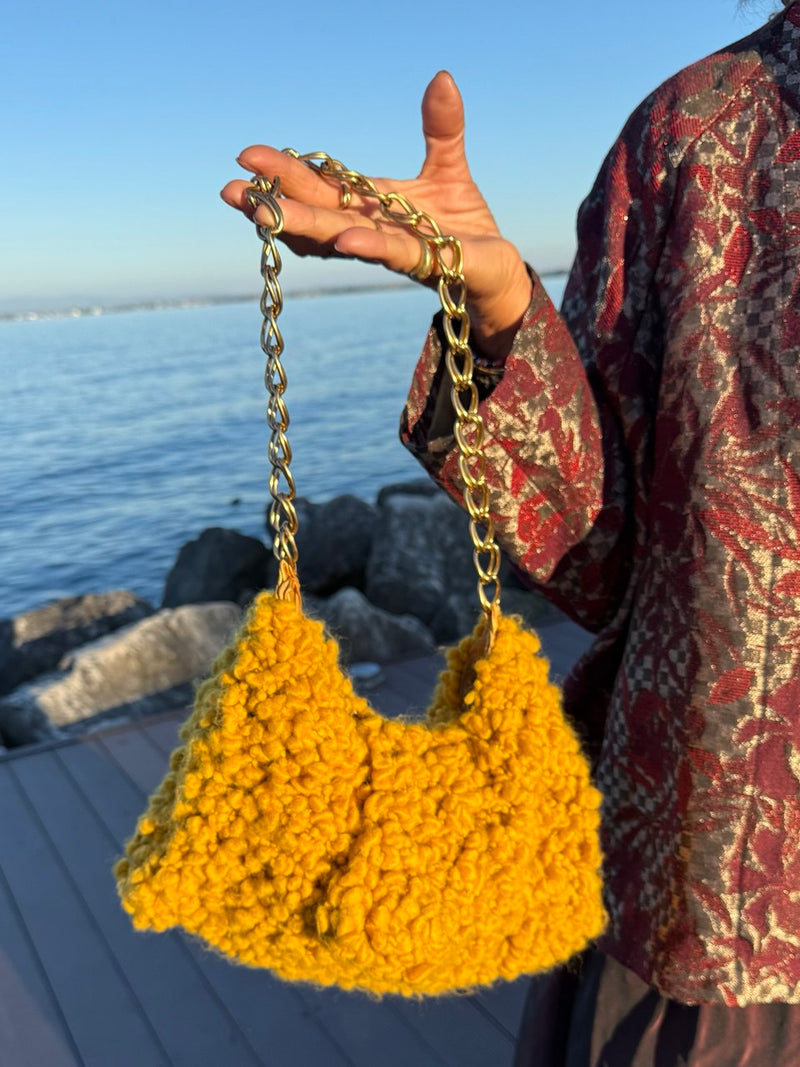 ABITO IN VELLUTO ARANCIO/ COCCIO