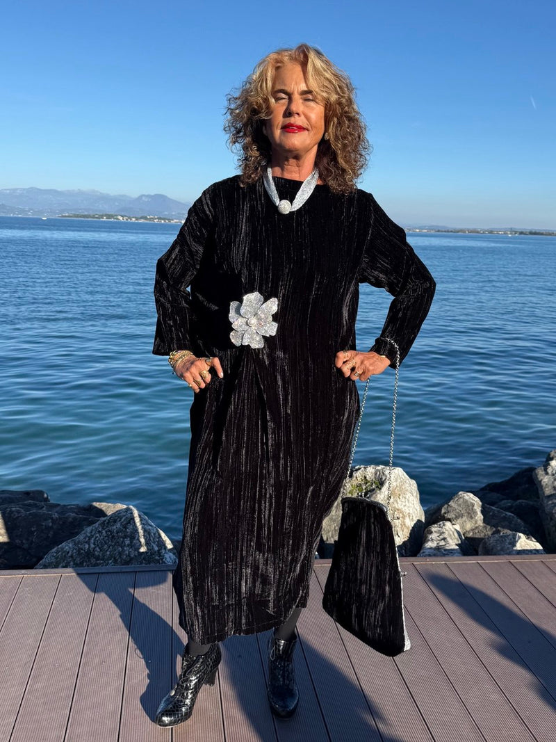 ABITO IN VELLUTO ARANCIO/ COCCIO