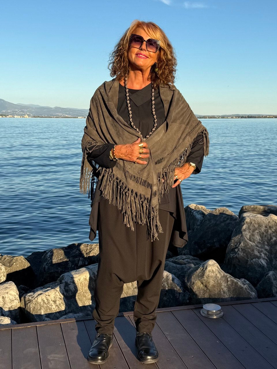 SCIALLE IN PELLE SCAMOSCIATA