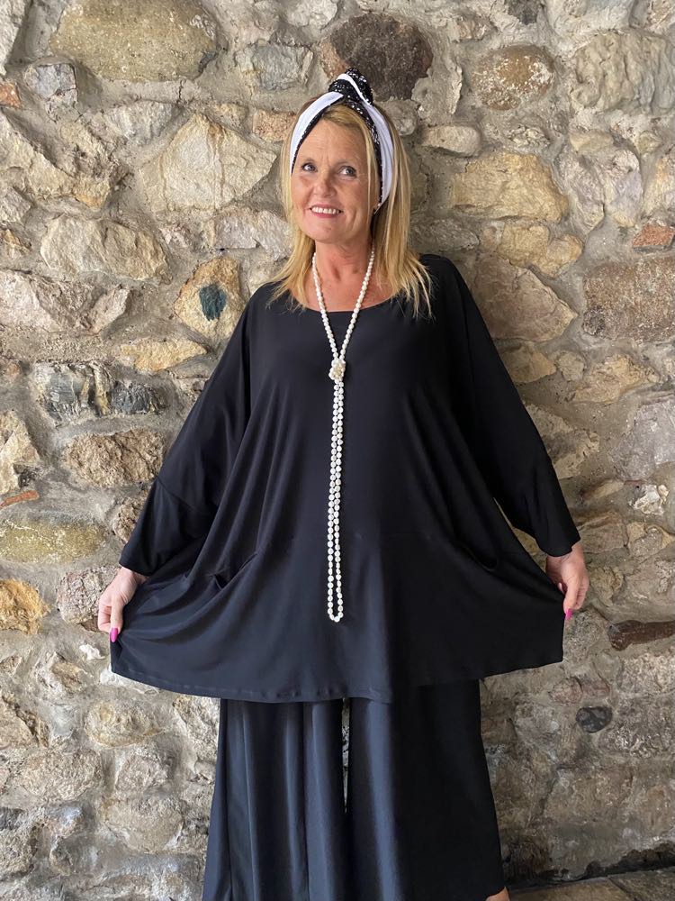 Maglia in fluida viscosa con 2 taschine