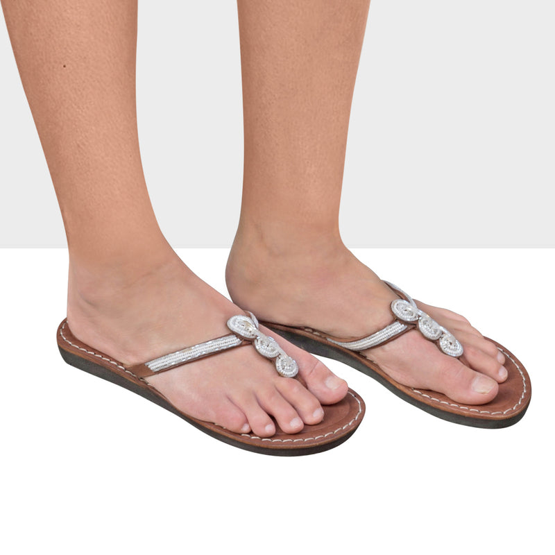 WHITE CHAIN LEATHER SANDALS MEDIUM (EU 36 / US 6)