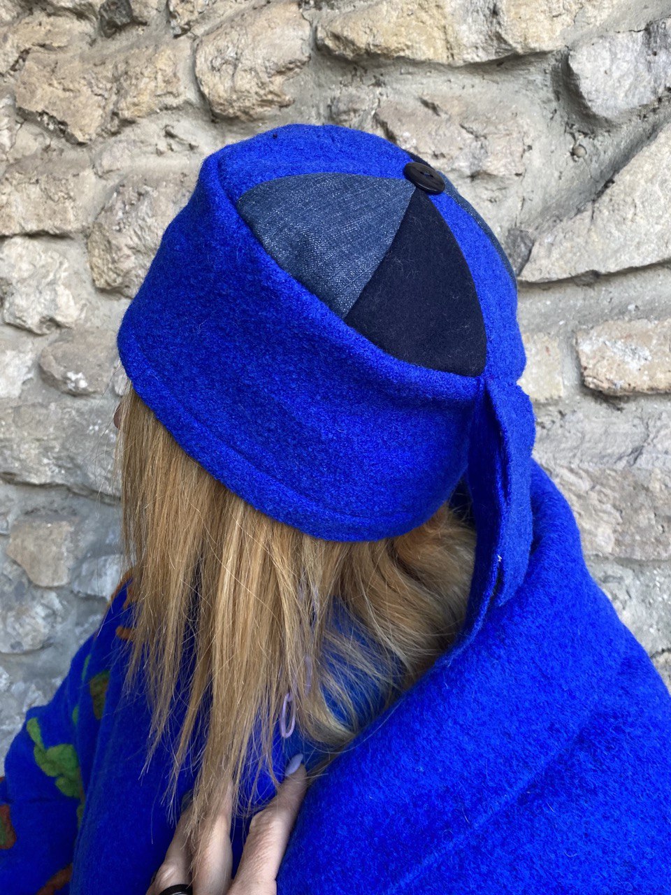 Cappellino cucito a mano blu Royal