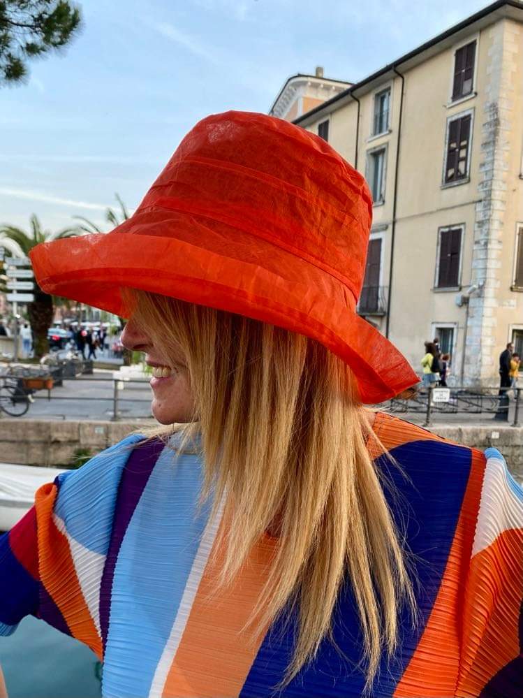 Cappello orange tascabile